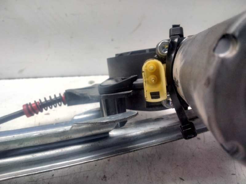 Recambio de elevalunas delantero izquierdo para ford fusion (cbk) ambiente referencia OEM IAM 0130821938  