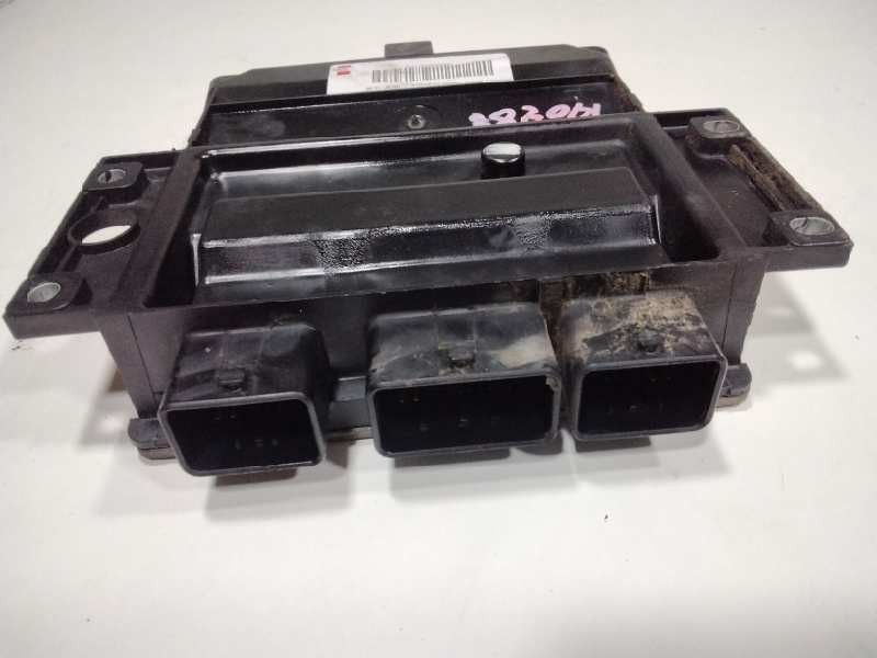 Recambio de centralita motor uce para renault modus confort dynamique referencia OEM IAM 8200501860  