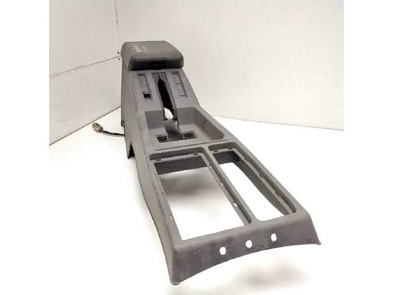 Recambio de apoyabrazos central para nissan terrano/terrano.ii (r20) 2.7 turbodiesel referencia OEM IAM   110604
