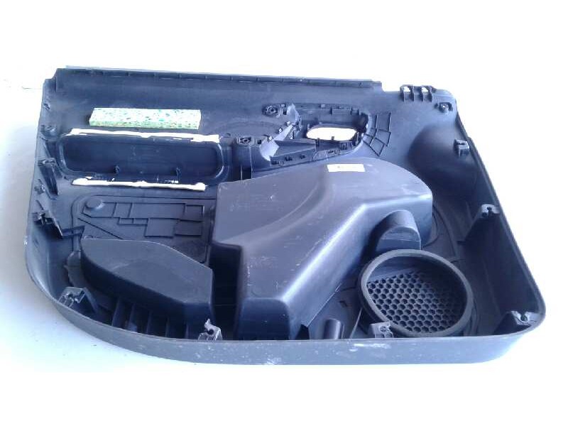 Recambio de guarnecido puerta delantera derecha para peugeot partner kasten confort l1 referencia OEM IAM   