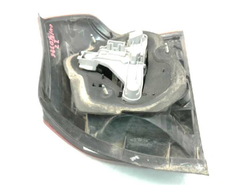Recambio de piloto trasero izquierdo para toyota corolla (e12) 2.0 d-4d linea luna berlina referencia OEM IAM 8156002801L  