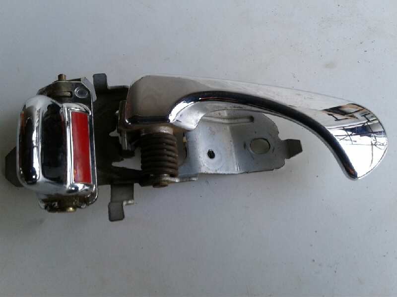 Recambio de maneta interior trasera derecha para mitsubishi l 200 (k6/7) 2500 td american sport (4-ptas.) referencia OEM IAM   