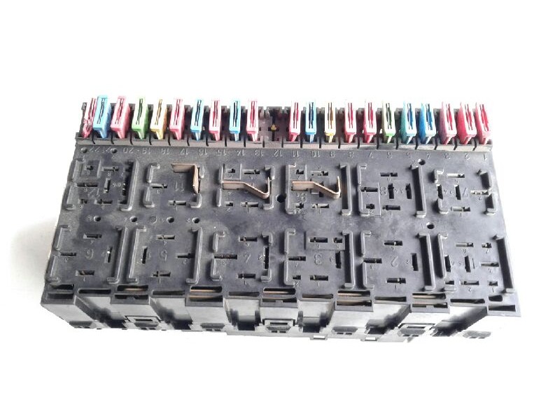 Recambio de centralita bsi para seat inca (6k9) 1.9 sdi cl kombi referencia OEM IAM 68461033242  