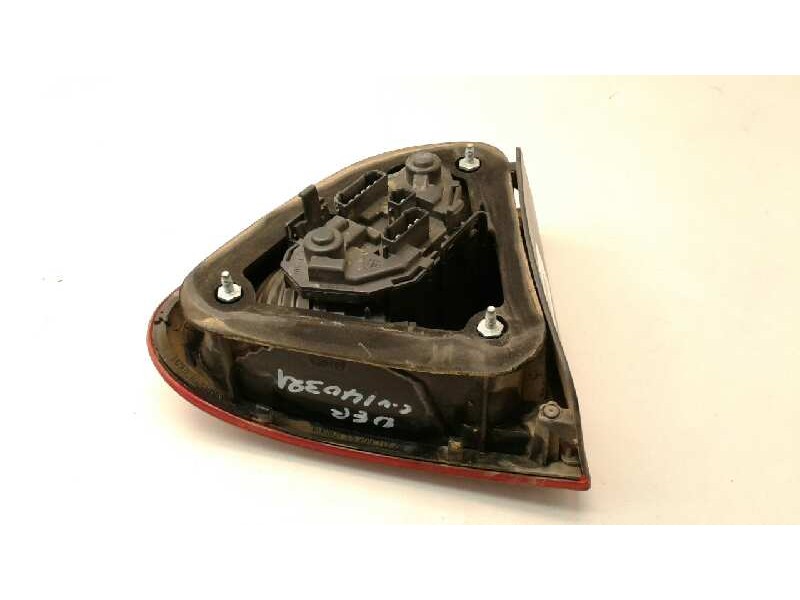 Recambio de piloto trasero derecho para seat leon (1m1) signo referencia OEM IAM 645258R  