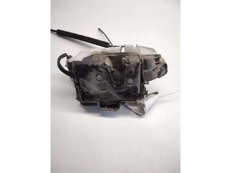 Recambio de cerradura puerta delantera derecha para seat ibiza (6k1) signo referencia OEM IAM 6N0919673B  