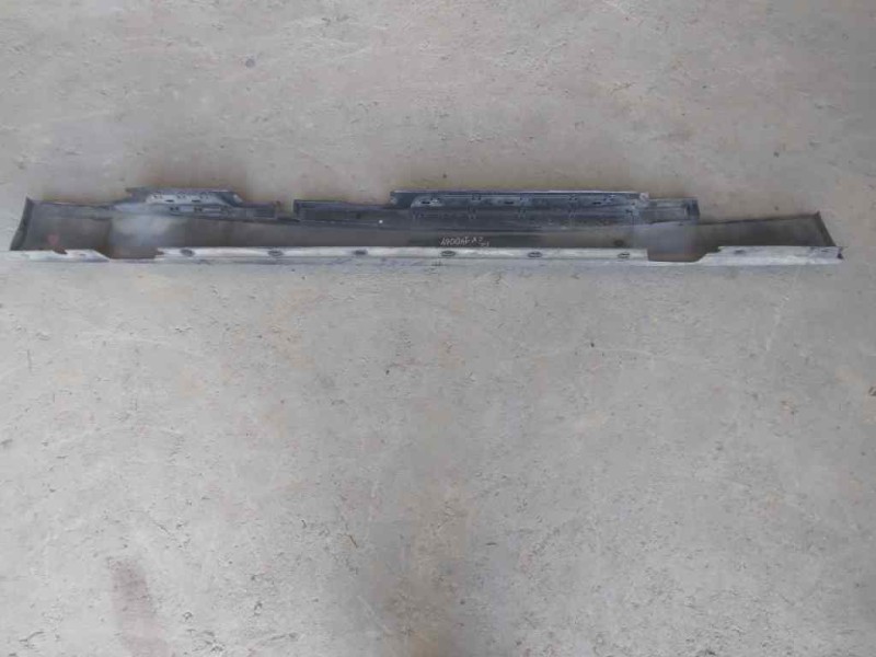 Recambio de talonera izquierda para bmw serie 1 berlina (e81/e87) 118d referencia OEM IAM   