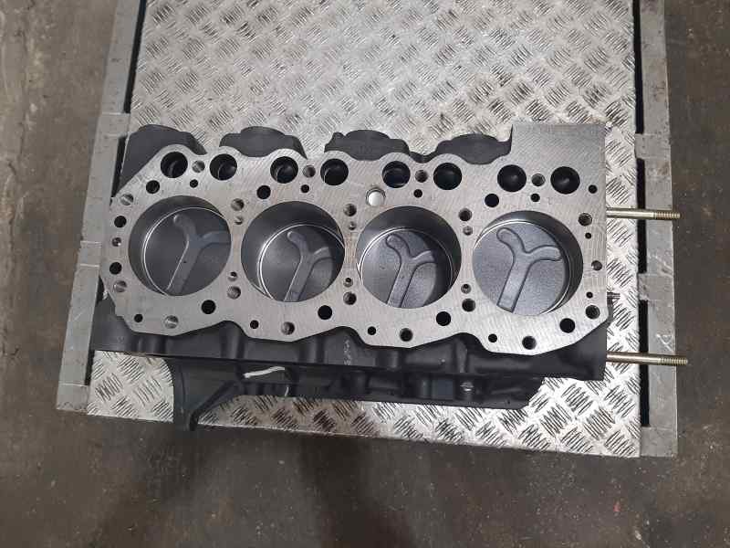 Recambio de bloque para nissan terrano (wd21) 2.7 turbodiesel referencia OEM IAM 101037F408  101037F408