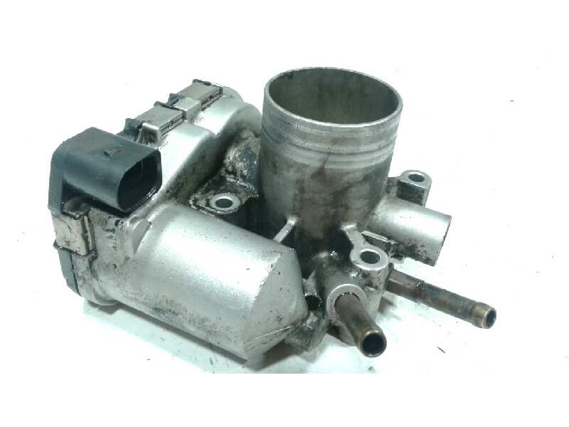 Recambio de cuerpo de mariposa para seat ibiza (6k1) signo referencia OEM IAM 030133062A  