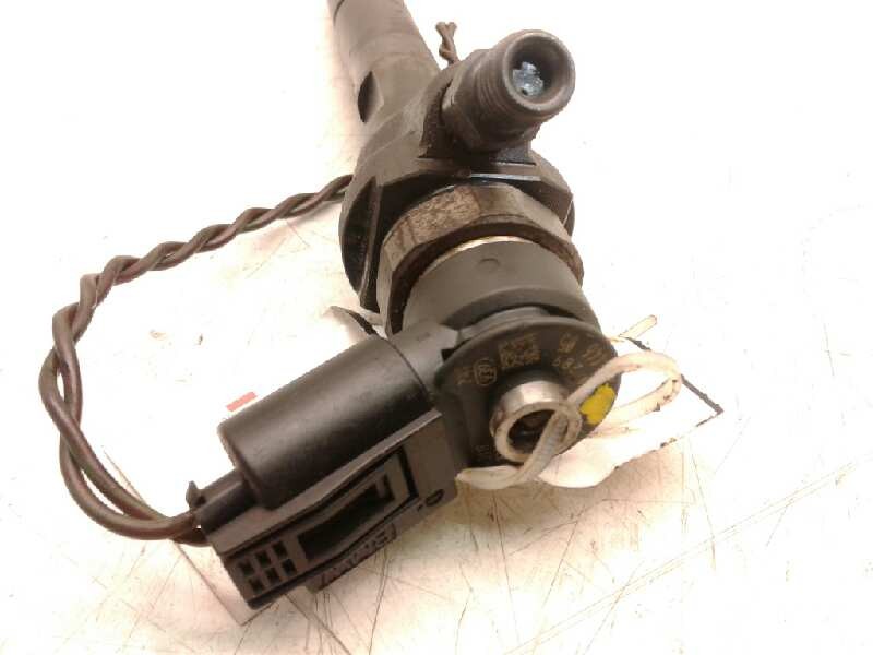 Recambio de inyector para bmw serie 3 berlina (e90) referencia OEM IAM AZ88615798  