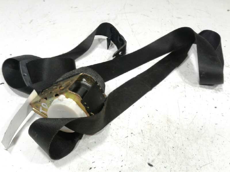 Recambio de cinturon seguridad trasero derecho para ford focus berlina (cap) ambiente (d) referencia OEM IAM 33005876  