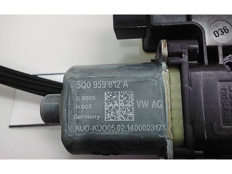 Recambio de elevalunas trasero derecho para seat leon st (5f8) reference referencia OEM IAM 5Q0959812A  