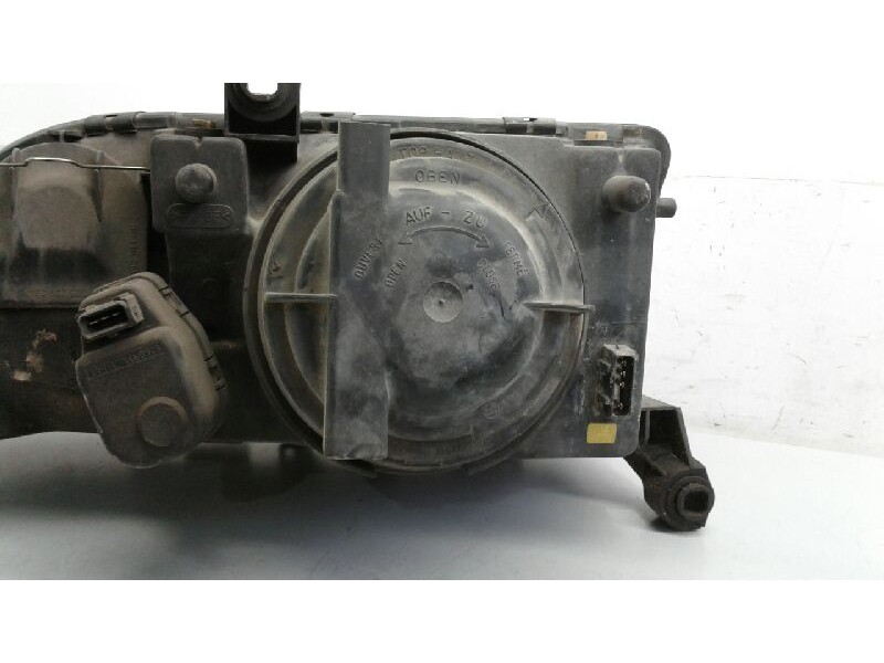 Recambio de faro derecho para ford scorpio 24v ghia berlina referencia OEM IAM 1305235177  