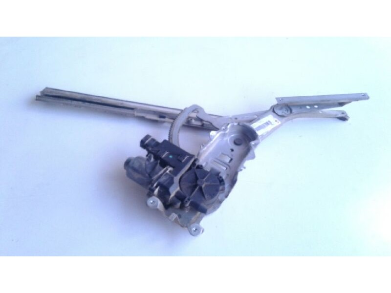 Recambio de elevalunas delantero izquierdo para opel corsa c comfort referencia OEM IAM 5140089  