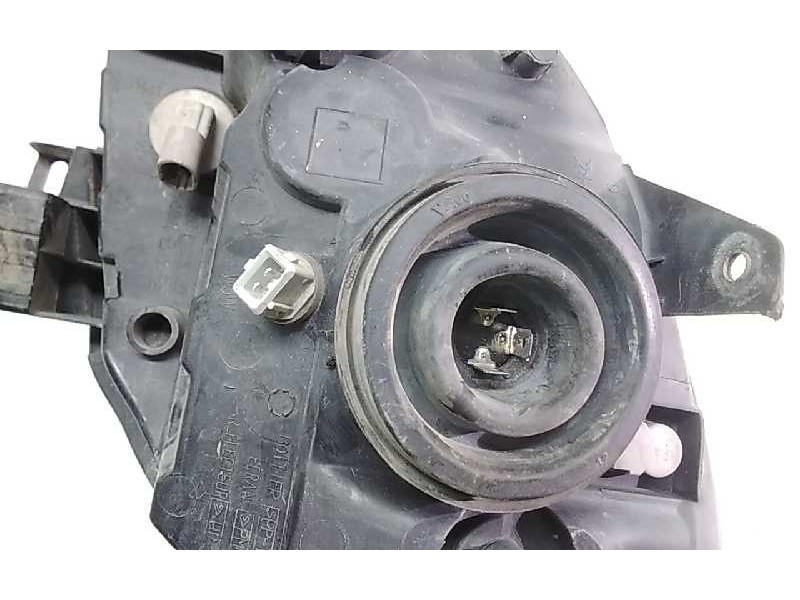 Recambio de faro derecho para nissan kubistar (x76) pro (l1) referencia OEM IAM 8200589033  