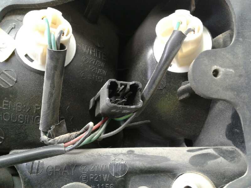 Recambio de piloto trasero izquierdo para hyundai accent (x3) 1.3 gls referencia OEM IAM 9240122210  