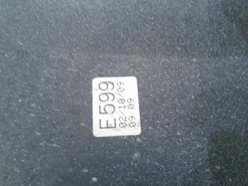 Recambio de aleta delantera derecha para peugeot 308 confort referencia OEM IAM E599  