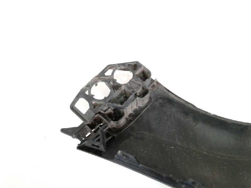 Recambio de aleta delantera izquierda para peugeot 308 confort referencia OEM IAM 7840W1  