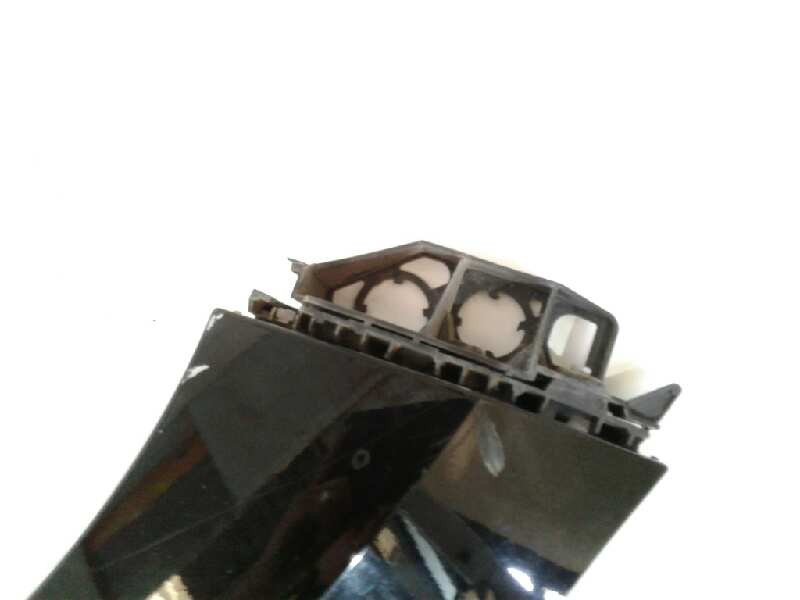 Recambio de aleta delantera izquierda para peugeot 308 confort referencia OEM IAM 7840W1  