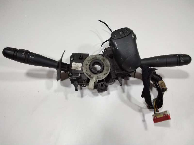 Recambio de mando luces para renault kangoo (f/kc0) rn/alap modell (kcoa/c/d/e/h/u) referencia OEM IAM 7701053057  