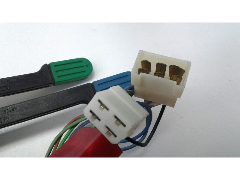 Recambio de mando intermitentes y limpia para seat 127 0.9 referencia OEM IAM CLK3-34  