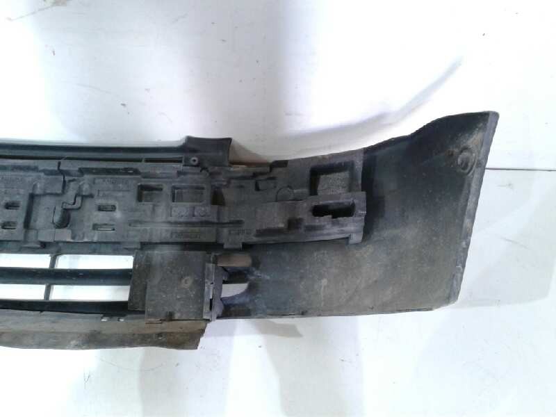 Recambio de paragolpes delantero para renault kangoo (f/kc0) rn/alap modell (kcoa/c/d/e/h/u) referencia OEM IAM 7701694499  