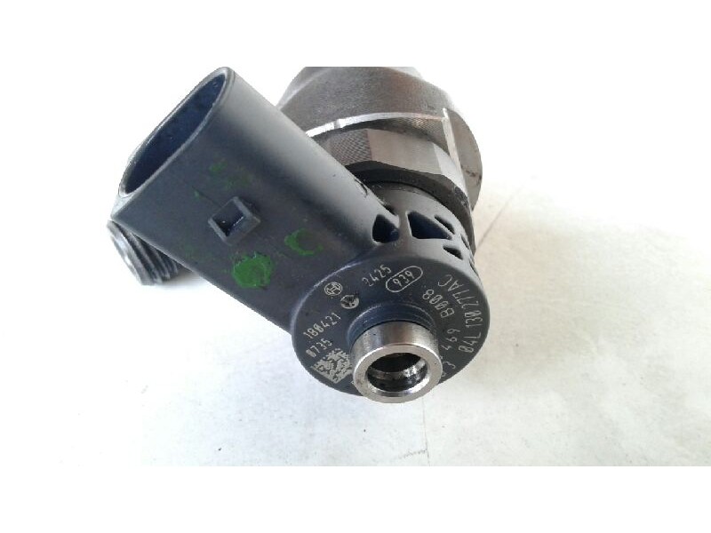 Recambio de inyector para volkswagen touran (5t1) 2.0 tdi referencia OEM IAM 0445110469  