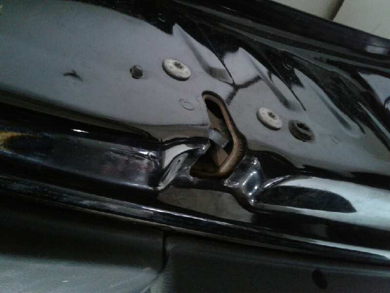 Recambio de puerta delantera derecha para peugeot 308 confort referencia OEM IAM 9004Z4  