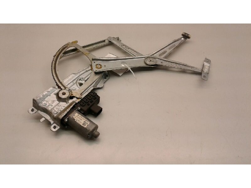 Recambio de elevalunas delantero izquierdo para opel zafira b cosmo referencia OEM IAM 13132434lH  