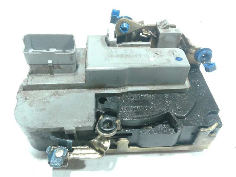 Recambio de cerradura puerta delantera derecha para citroen berlingo 1.9 d sx familiar referencia OEM IAM 9136P7  