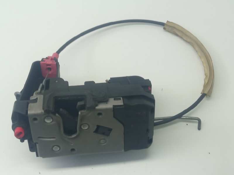 Recambio de cerradura puerta trasera derecha para opel zafira b edition referencia OEM IAM   