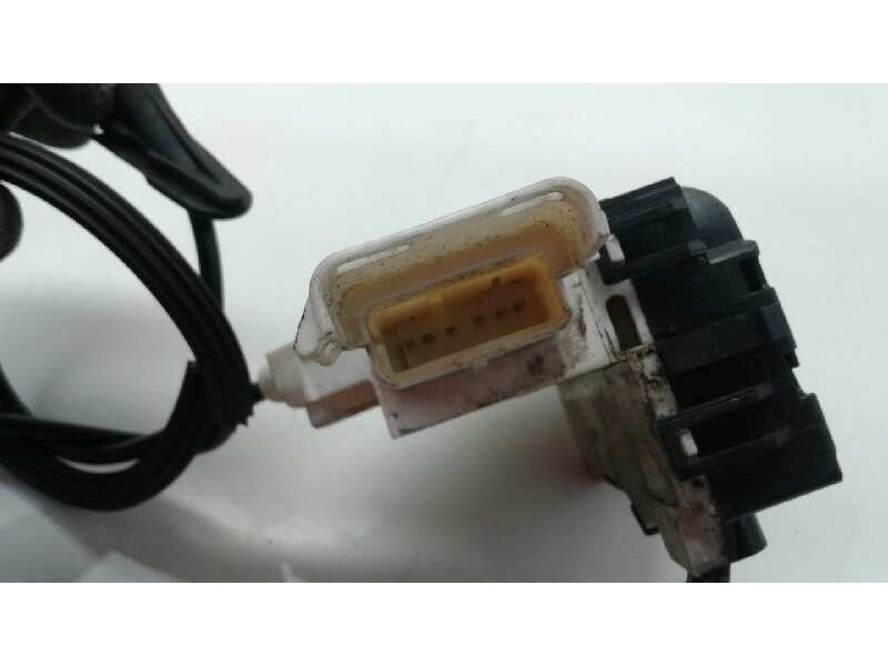 Recambio de cerradura puerta delantera derecha para citroen c4 coupe vtr plus referencia OEM IAM 9647173880F03  