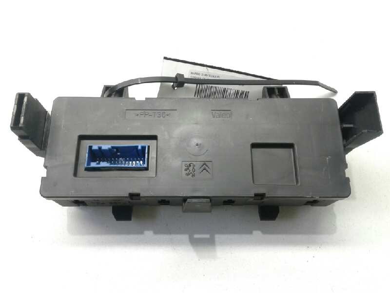 Recambio de mando climatizador para citroen c3 hdi 70 collection referencia OEM IAM 96588239XT  