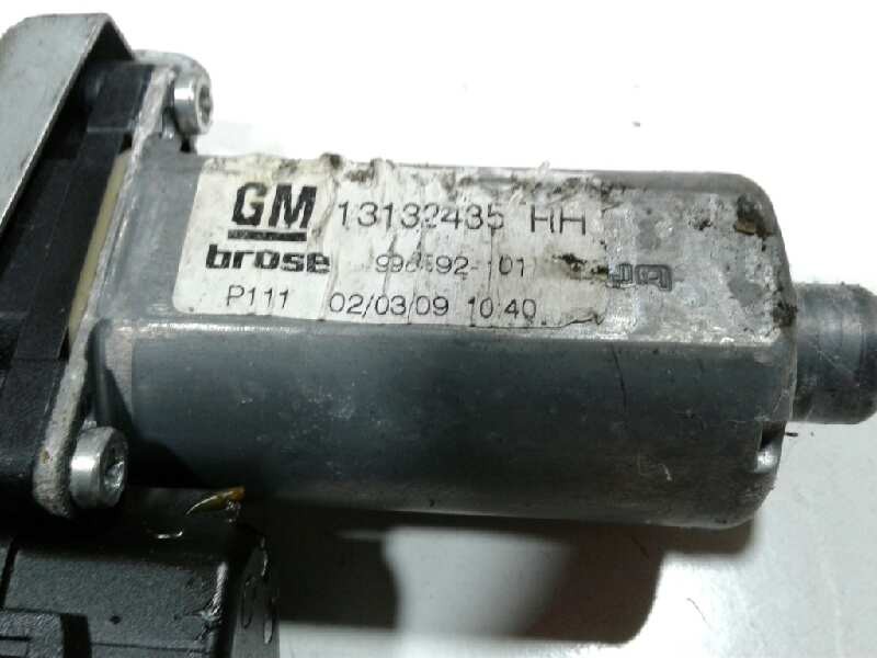 Recambio de elevalunas delantero derecho para opel zafira b edition referencia OEM IAM 13132435HH  