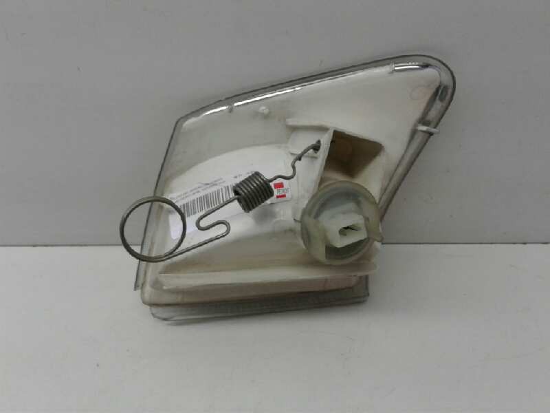 Recambio de piloto delantero izquierdo para ford fiesta berl./courier surf referencia OEM IAM 1062435  