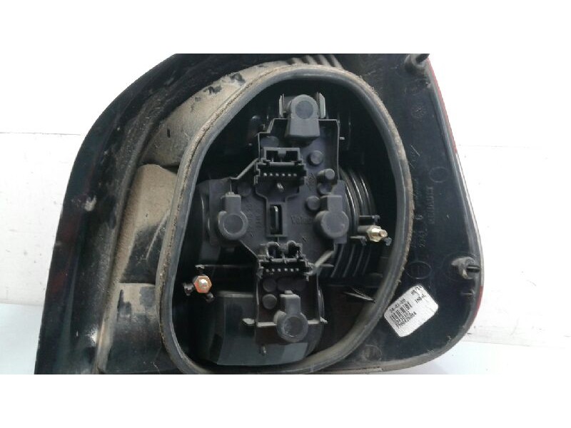 Recambio de piloto trasero izquierdo para renault scenic (ja..) 1.6 16v rxe referencia OEM IAM 7700428054  