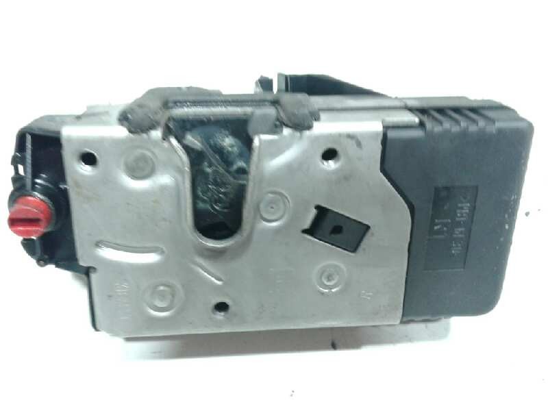 Recambio de cerradura puerta trasera derecha para opel vectra b berlina cdx referencia OEM IAM   