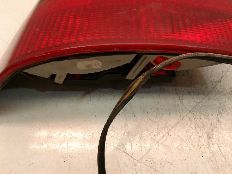 Recambio de piloto trasero izquierdo para opel vectra b berlina cdx referencia OEM IAM   