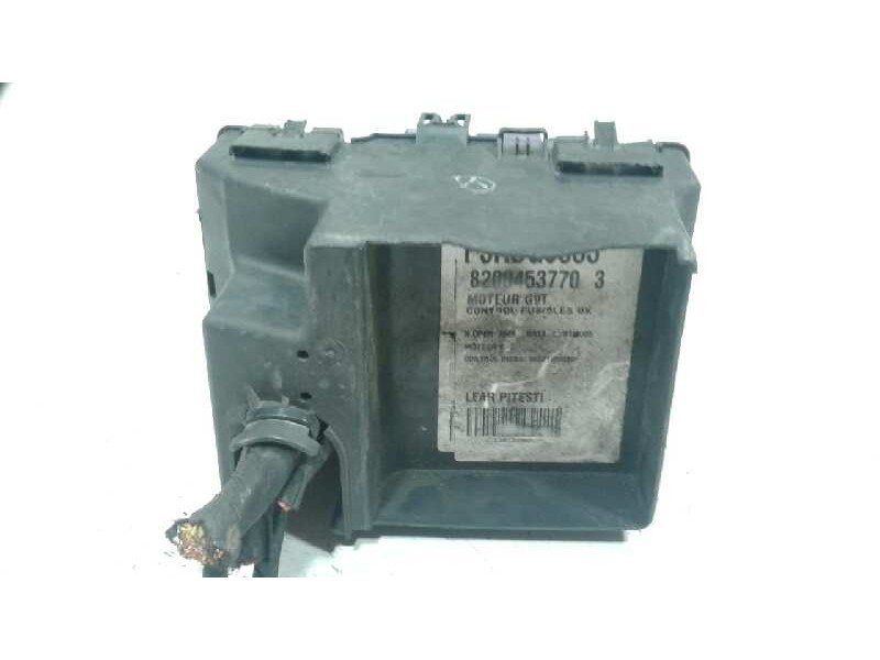 Recambio de caja fusibles para renault espace iv (jk0) grand espace expression referencia OEM IAM 82004573770  
