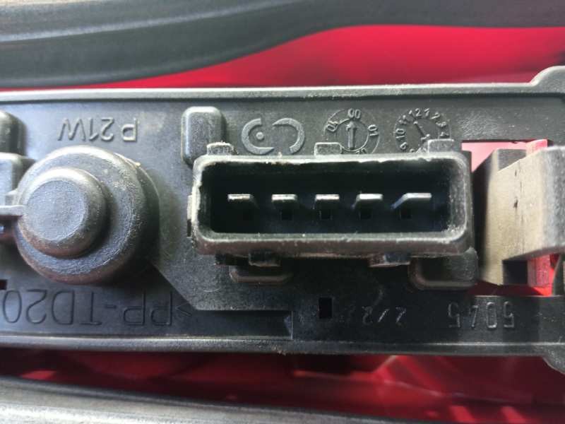 Recambio de piloto trasero derecho para peugeot 306 break boulebard referencia OEM IAM 6351J3  