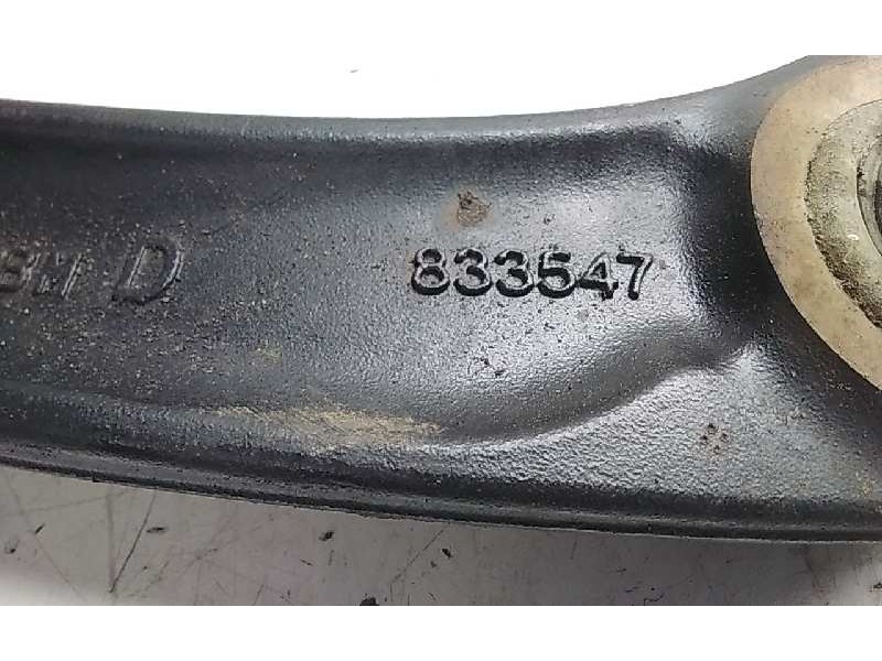 Recambio de brazo suspension inferior delantero derecho para peugeot 308 premium referencia OEM IAM 833547  