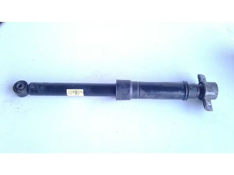 Recambio de amortiguador trasero derecho para opel mokka edition ecoflex referencia OEM IAM 95367160  