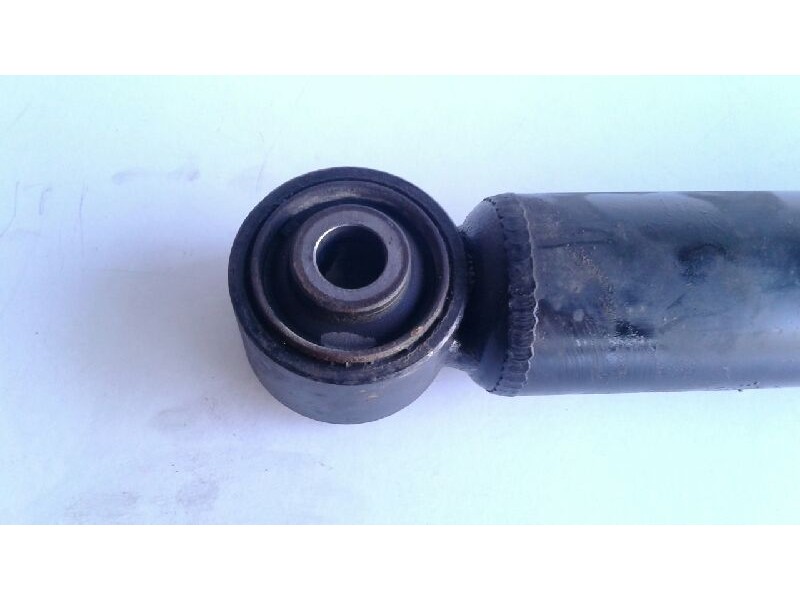 Recambio de amortiguador trasero derecho para opel mokka edition ecoflex referencia OEM IAM 95367160  