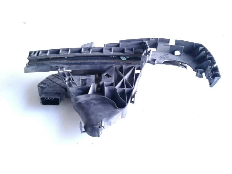 Recambio de cerradura puerta delantera derecha para peugeot 206 berlina xt referencia OEM IAM 9136J1  