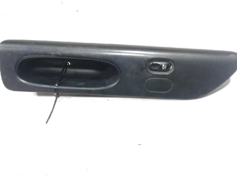 Recambio de mando elevalunas delantero derecho para renault laguna (b56) 2.0 16v rxe (b56d) referencia OEM IAM 77008756  