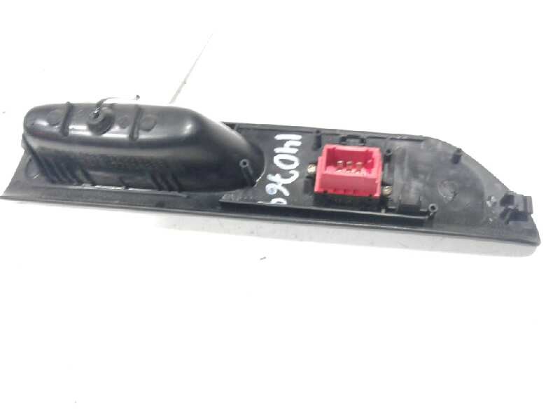 Recambio de mando elevalunas delantero derecho para renault laguna (b56) 2.0 16v rxe (b56d) referencia OEM IAM 77008756  