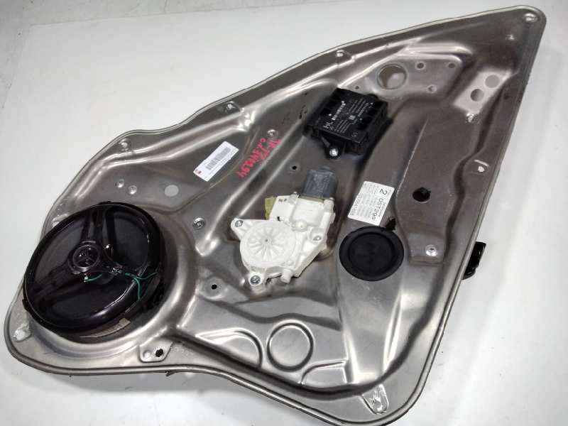 Recambio de elevalunas trasero izquierdo para mercedes clase c (w204) berlina c 220 cdi (204.008) referencia OEM IAM A2048207585