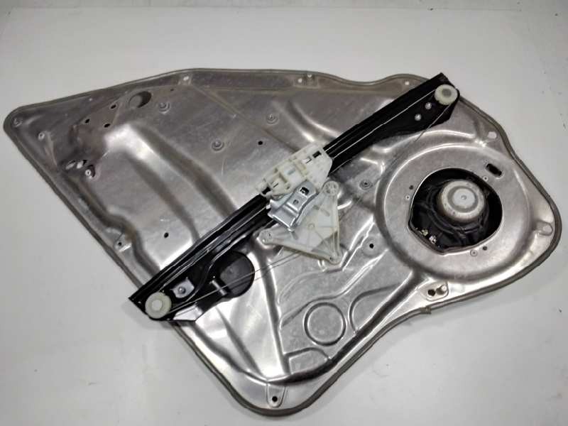 Recambio de elevalunas trasero izquierdo para mercedes clase c (w204) berlina c 220 cdi (204.008) referencia OEM IAM A2048207585