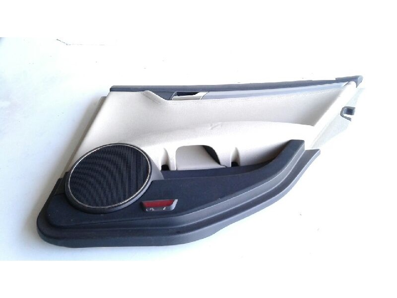Recambio de guarnecido puerta trasera derecha para mercedes clase c (w204) berlina c 220 cdi (204.008) referencia OEM IAM 000564