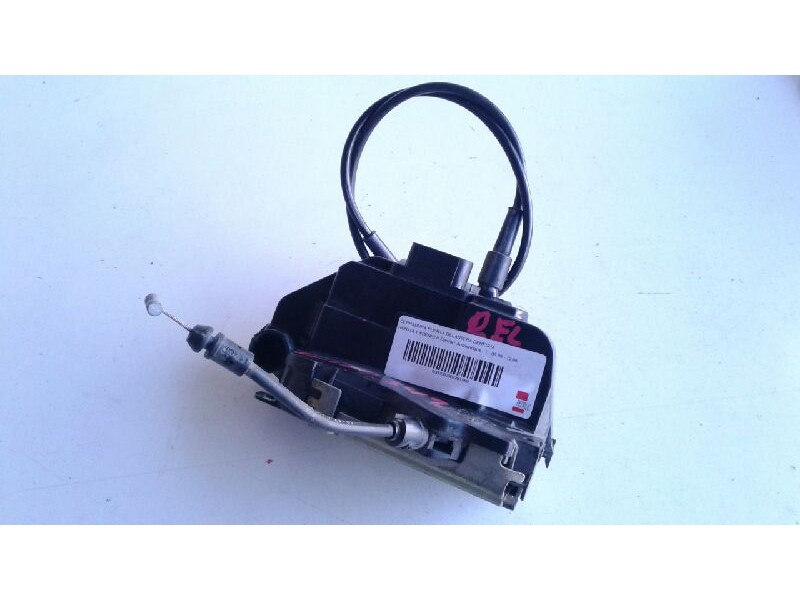 Recambio de cerradura puerta delantera derecha para renault scenic ii confort authentique referencia OEM IAM 8200119121  