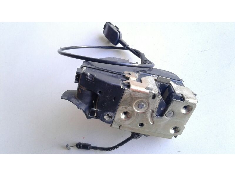 Recambio de cerradura puerta delantera izquierda para renault scenic ii confort authentique referencia OEM IAM 8200119122  